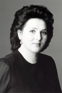 Gena Dimitrova (1941-2005)>
                        <p class=